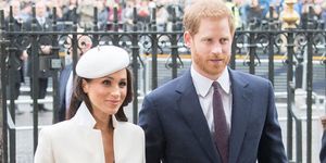 Meghan Markle AMANDA Wakeley apvalks